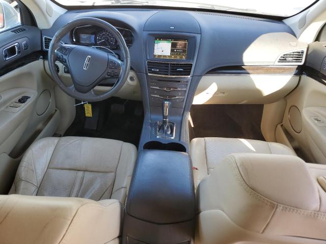 Photo 8 from auction – 2016 LINCOLN MKT with VIN 2LMHJ5AT5GBL01314