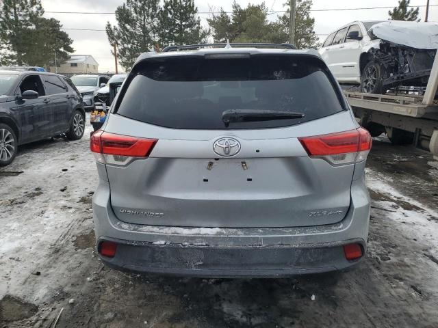 Photo 6 from auction – 2017 TOYOTA HIGHLANDER with VIN 5TDJZRFHXHS371252