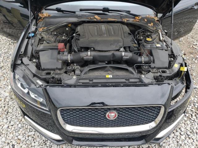 Photo 11 from auction – 2017 JAGUAR XF PRESTIG with VIN SAJBE4BV2HCY37158