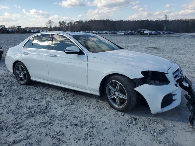 Photo 4 from auction – 2017 MERCEDES-BENZ E 300 with VIN WDDZF4JB7HA045316