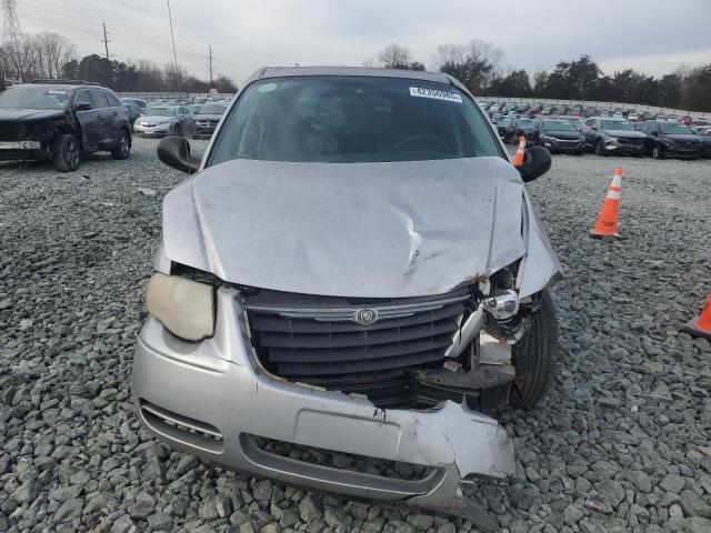 Photo 5 from auction – 2006 CHRYSLER TOWN & COU with VIN 2A4GP44R16R730583