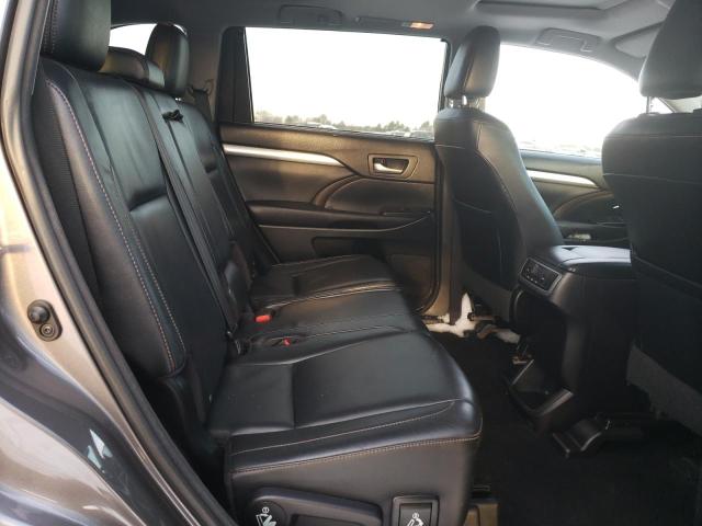 Photo 11 from auction – 2016 TOYOTA HIGHLANDER with VIN 5TDJKRFH3GS345515