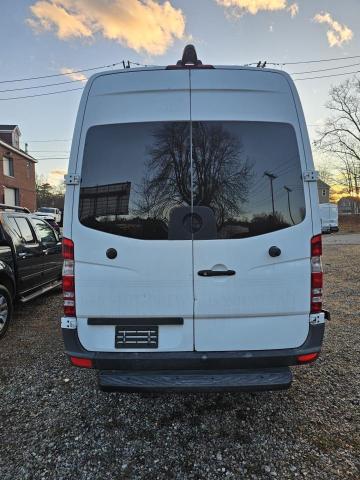 Photo 9 from auction – 2017 MERCEDES-BENZ SPRINTER 2 with VIN WD3PE7CD6HP527819