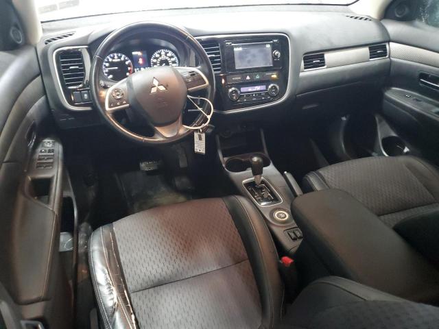 Photo 8 from auction – 2015 MITSUBISHI OUTLANDER with VIN JA4AZ3A34FZ008105