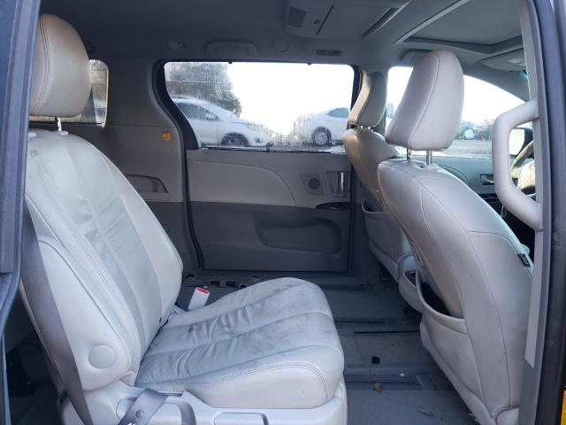Photo 11 from auction – 2012 TOYOTA SIENNA XLE with VIN 5TDDK3DC0CS032028