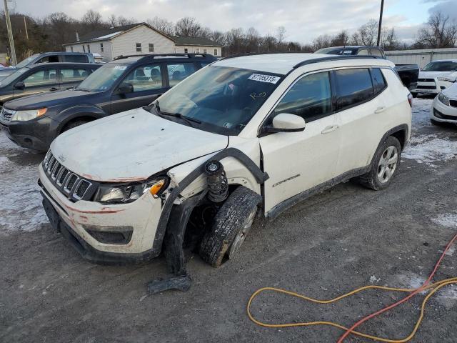 JEEP COMPASS LA 2019 with VIN 3C4NJDBB3KT678577 - Photo from auction