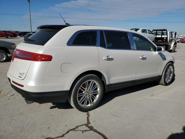 Photo 3 from auction – 2016 LINCOLN MKT with VIN 2LMHJ5AT5GBL01314
