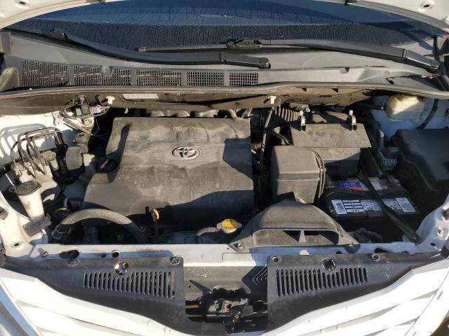 Photo 12 from auction – 2016 TOYOTA SIENNA LE with VIN 5TDKK3DC3GS758799