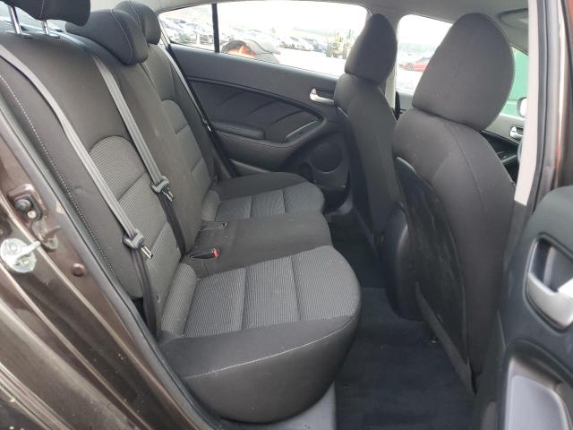 Photo 10 from auction – 2017 KIA FORTE LX with VIN 3KPFK4A79HE038434