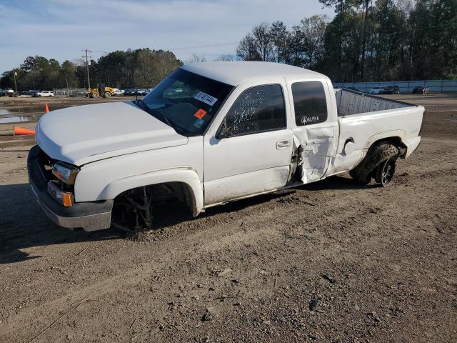 CHEVROLET SILVERADO 2004 with VIN 1GCEK19T94E348228 - Photo from auction