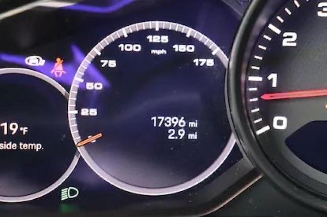 Фото 8 с аукциона – 2022 PORSCHE CAYENNE с VIN WP1AA2AY2NDA06673