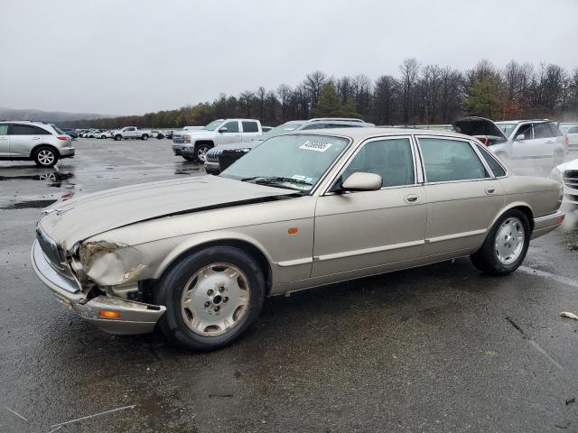 JAGUAR XJ6 1995 with VIN SAJHX1743SC720991 - Photo from auction