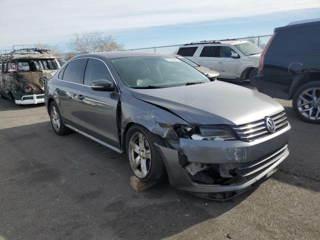 Photo 4 from auction – 2015 VOLKSWAGEN PASSAT SE with VIN 1VWBT7A35FC047207
