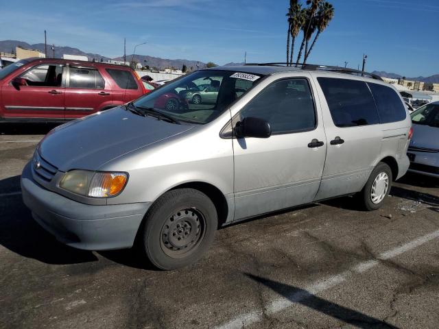 TOYOTA SIENNA CE 2002 with VIN 4T3ZF19C72U460487 - Photo from auction