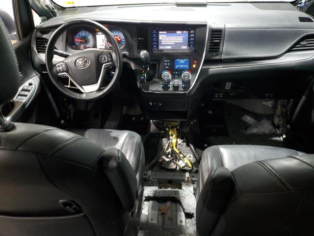 Photo 8 from auction – 2018 TOYOTA SIENNA SE with VIN 5TDXZ3DC0JS920879