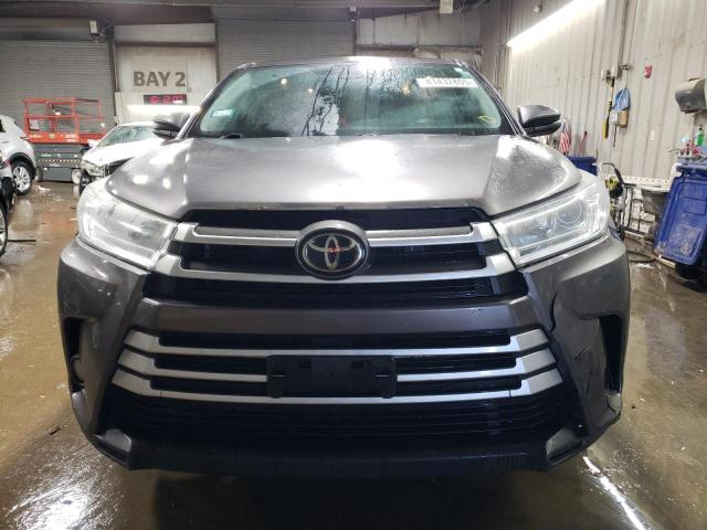 Photo 5 from auction – 2018 TOYOTA HIGHLANDER with VIN 5TDBZRFH7JS901705