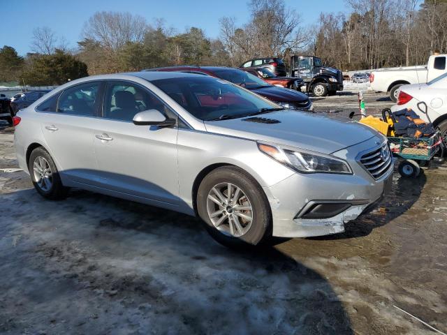 Photo 4 from auction – 2016 HYUNDAI SONATA SE with VIN 5NPE24AF4GH332935