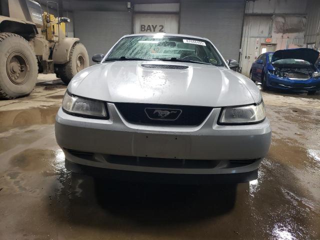 Photo 5 from auction – 2000 FORD MUSTANG with VIN 1FAFP4048YF231128