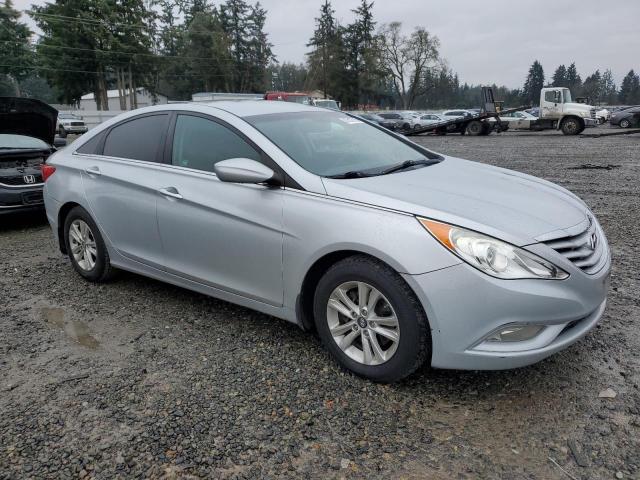 Photo 4 from auction – 2013 HYUNDAI SONATA GLS with VIN 5NPEB4AC7DH705287