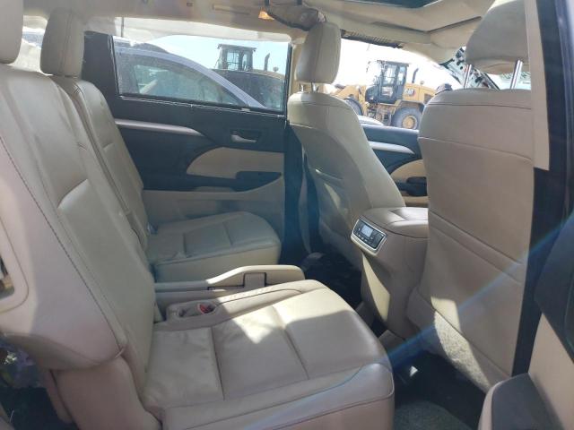 Photo 11 from auction – 2015 TOYOTA HIGHLANDER with VIN 5TDJKRFH1FS142329