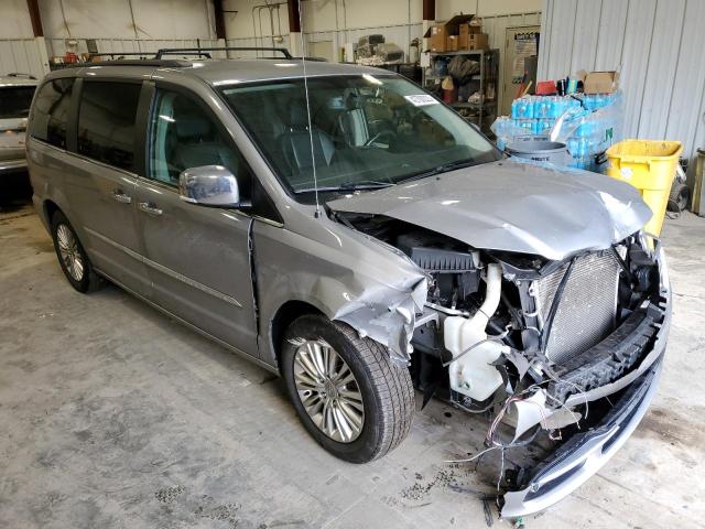 Photo 4 from auction – 2015 CHRYSLER TOWN & COU with VIN 2C4RC1CG8FR657317