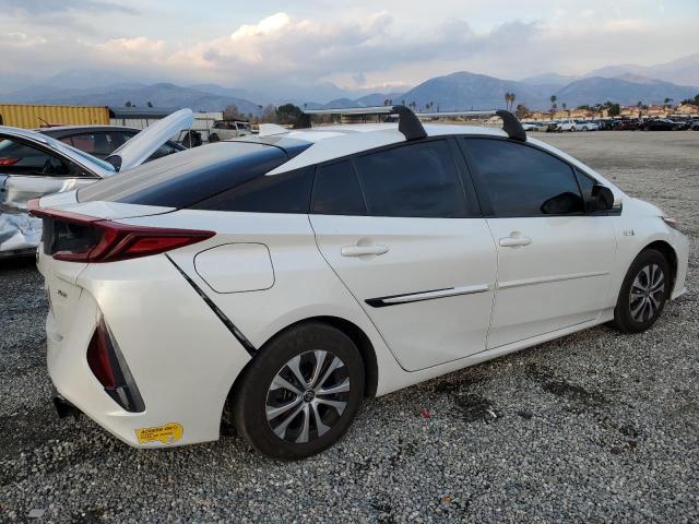 Photo 3 from auction – 2022 TOYOTA PRIUS PRIM with VIN JTDKAMFP5N3208205