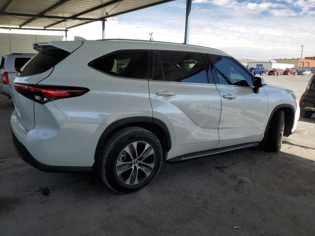 Photo 3 from auction – 2021 TOYOTA HIGHLANDER with VIN 5TDGZRAH4MS518810