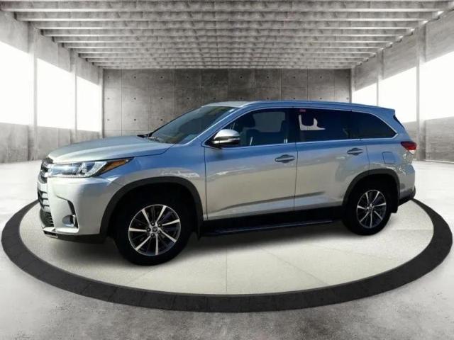 TOYOTA HIGHLANDER 2019 with VIN 5TDJZRFH4KS615176 - Photo from auction