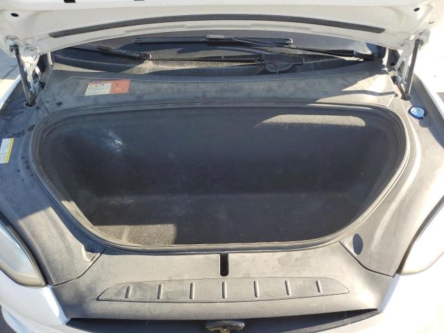 Photo 11 from auction – 2016 TESLA MODEL X with VIN 5YJXCAE41GF005453