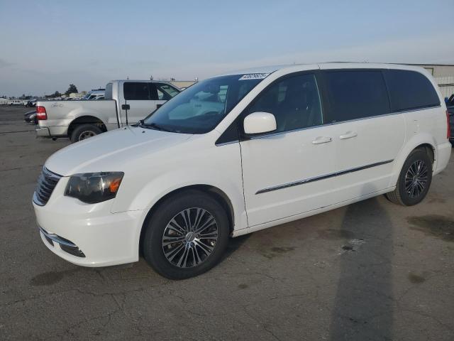 CHRYSLER TOWN & COU 2014 with VIN 2C4RC1HG6ER236963 - Photo from auction