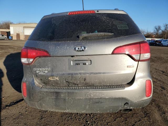 Photo 6 from auction – 2015 KIA SORENTO LX with VIN 5XYKTDA68FG617210