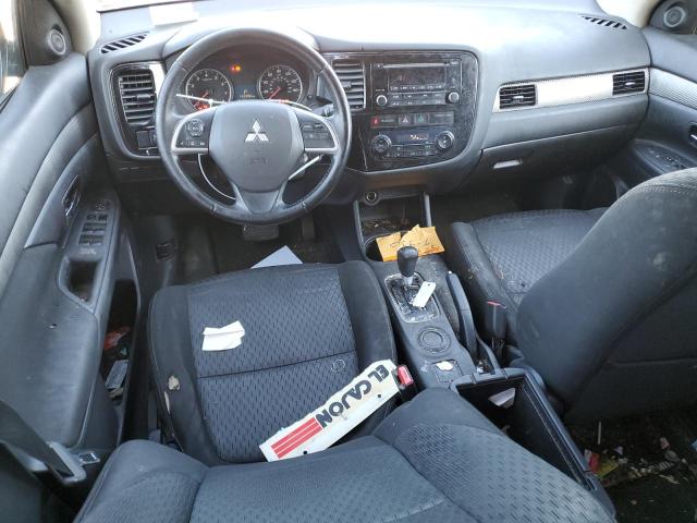 Photo 8 from auction – 2015 MITSUBISHI OUTLANDER with VIN JA4AD2A30FZ003637