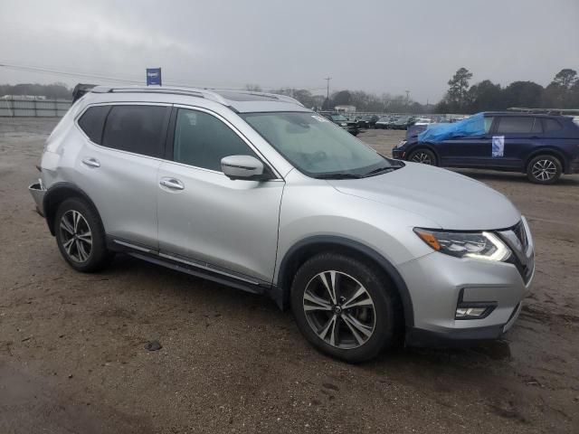 Photo 4 from auction – 2017 NISSAN ROGUE S with VIN 5N1AT2MTXHC877791