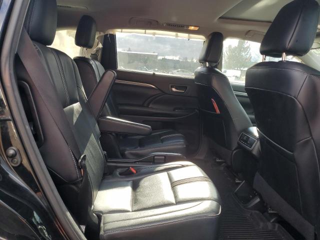 Photo 11 from auction – 2018 TOYOTA HIGHLANDER with VIN 5TDJZRFH3JS836640