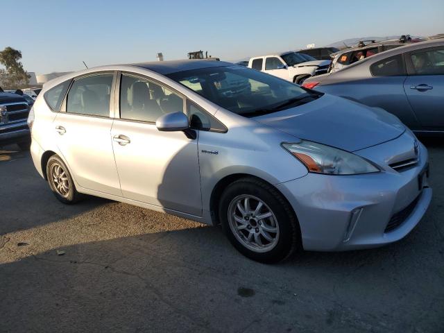 Photo 4 from auction – 2013 TOYOTA PRIUS V with VIN JTDZN3EU4D3283321