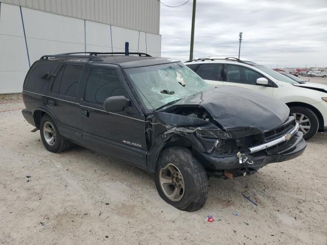 Photo 4 from auction – 2002 CHEVROLET BLAZER with VIN 1GNCS13W32K122251