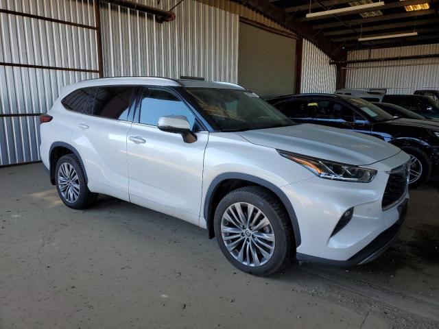 Photo 4 from auction – 2022 TOYOTA HIGHLANDER with VIN 5TDFZRBH7NS195994