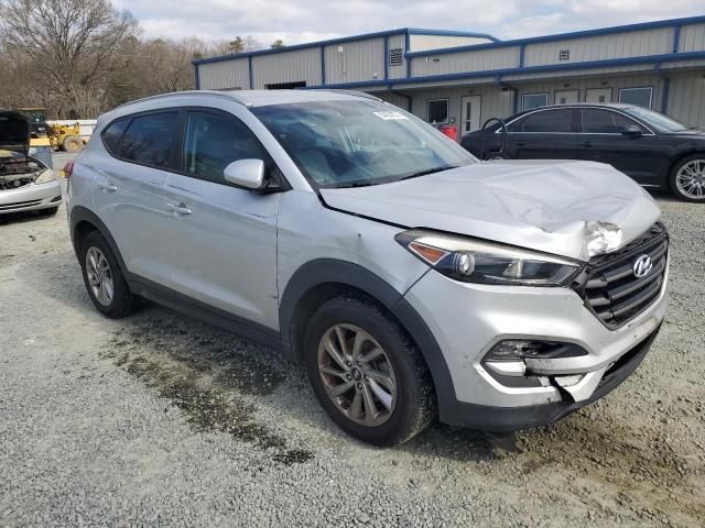Photo 4 from auction – 2016 HYUNDAI TUCSON LIM with VIN KM8J3CA42GU145604