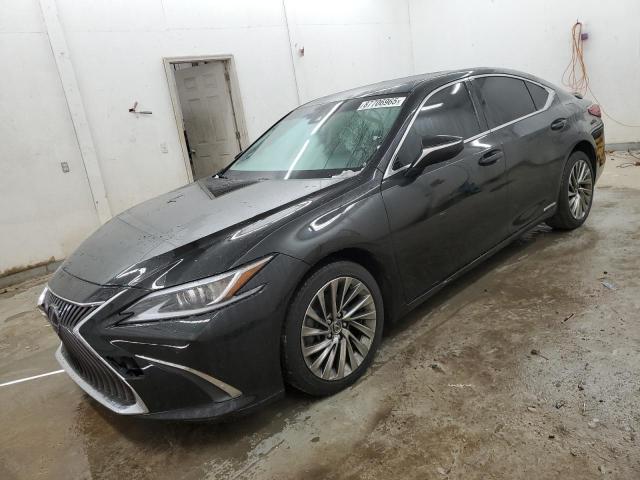 LEXUS ES 300H 2019 with VIN JTHB21B16K2003411 - Photo from auction