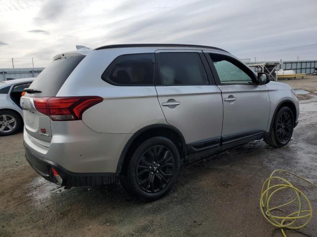 Photo 3 from auction – 2018 MITSUBISHI OUTLANDER with VIN JA4AD3A32JZ021328
