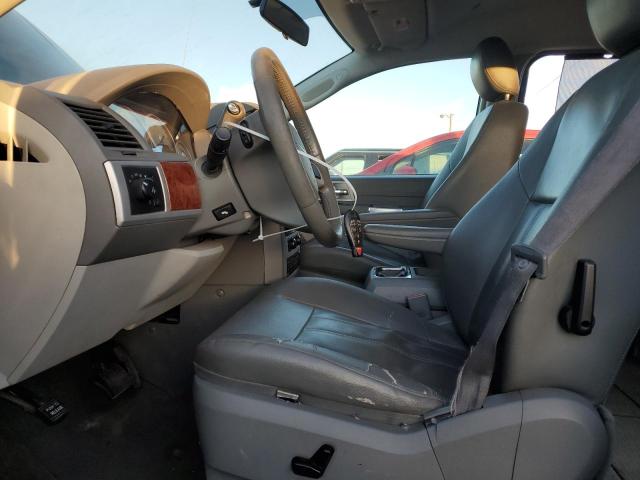 Photo 7 from auction – 2008 CHRYSLER TOWN & COU with VIN 2A8HR54P78R711833