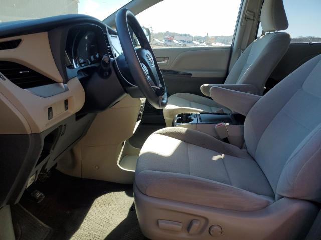 Photo 7 from auction – 2015 TOYOTA SIENNA LE with VIN 5TDKK3DC0FS664071