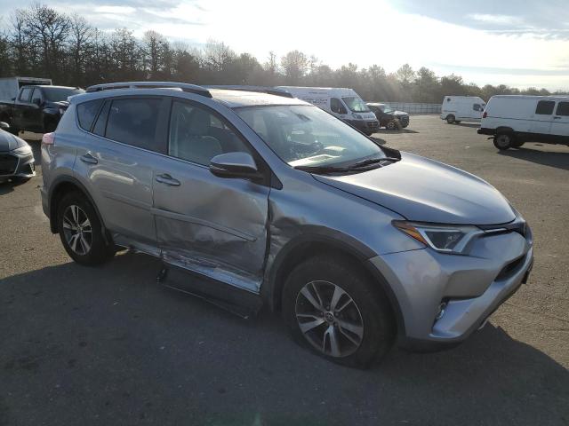 Photo 4 from auction – 2018 TOYOTA RAV4 ADVEN with VIN JTMRFREV3JJ220162