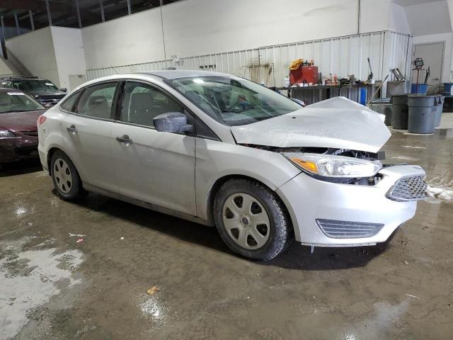 Photo 4 from auction – 2016 FORD FOCUS S with VIN 1FADP3E27GL386374