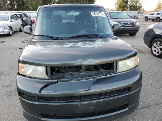 Photo 5 from auction – 2005 TOYOTA SCION XB with VIN JTLKT324054018469