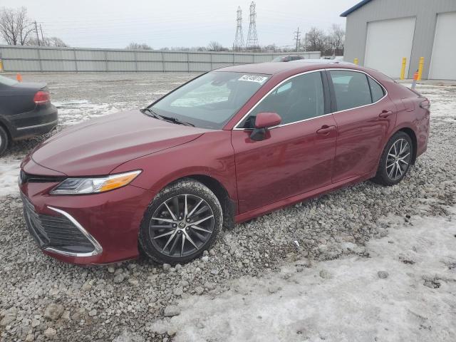 TOYOTA CAMRY XLE 2022 with VIN 4T1F31AK3NU592903 - Photo from auction