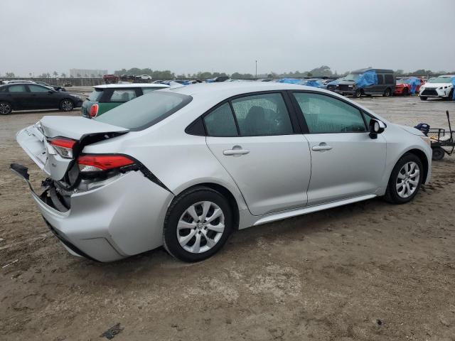 Photo 3 from auction – 2021 TOYOTA COROLLA LE with VIN 5YFEPMAE8MP172212