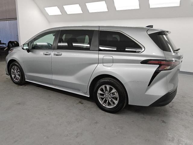 Photo 2 from auction – 2023 TOYOTA SIENNA LE with VIN 5TDKRKEC3PS166193