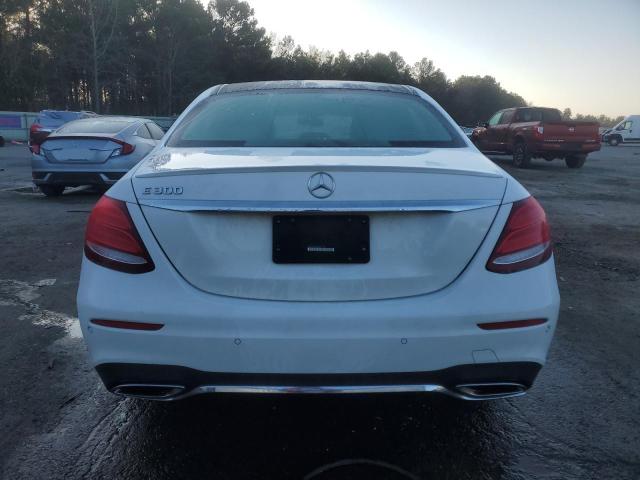 Photo 6 from auction – 2017 MERCEDES-BENZ E 300 with VIN WDDZF4JB7HA067140