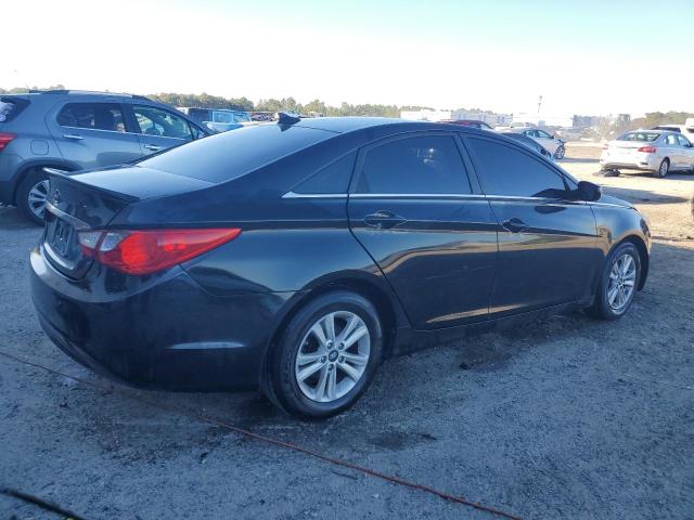 Photo 3 from auction – 2013 HYUNDAI SONATA GLS with VIN 5NPEB4AC9DH734029